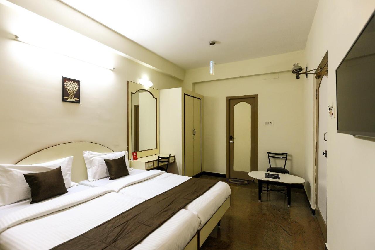 Akg Lodge Kanchipuram Extérieur photo